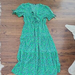 Elegant Green Floral Midi Dress